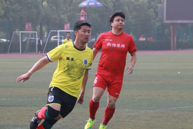 皇马TV对裁判判罚不满：维尼修斯受侵害却未获保护